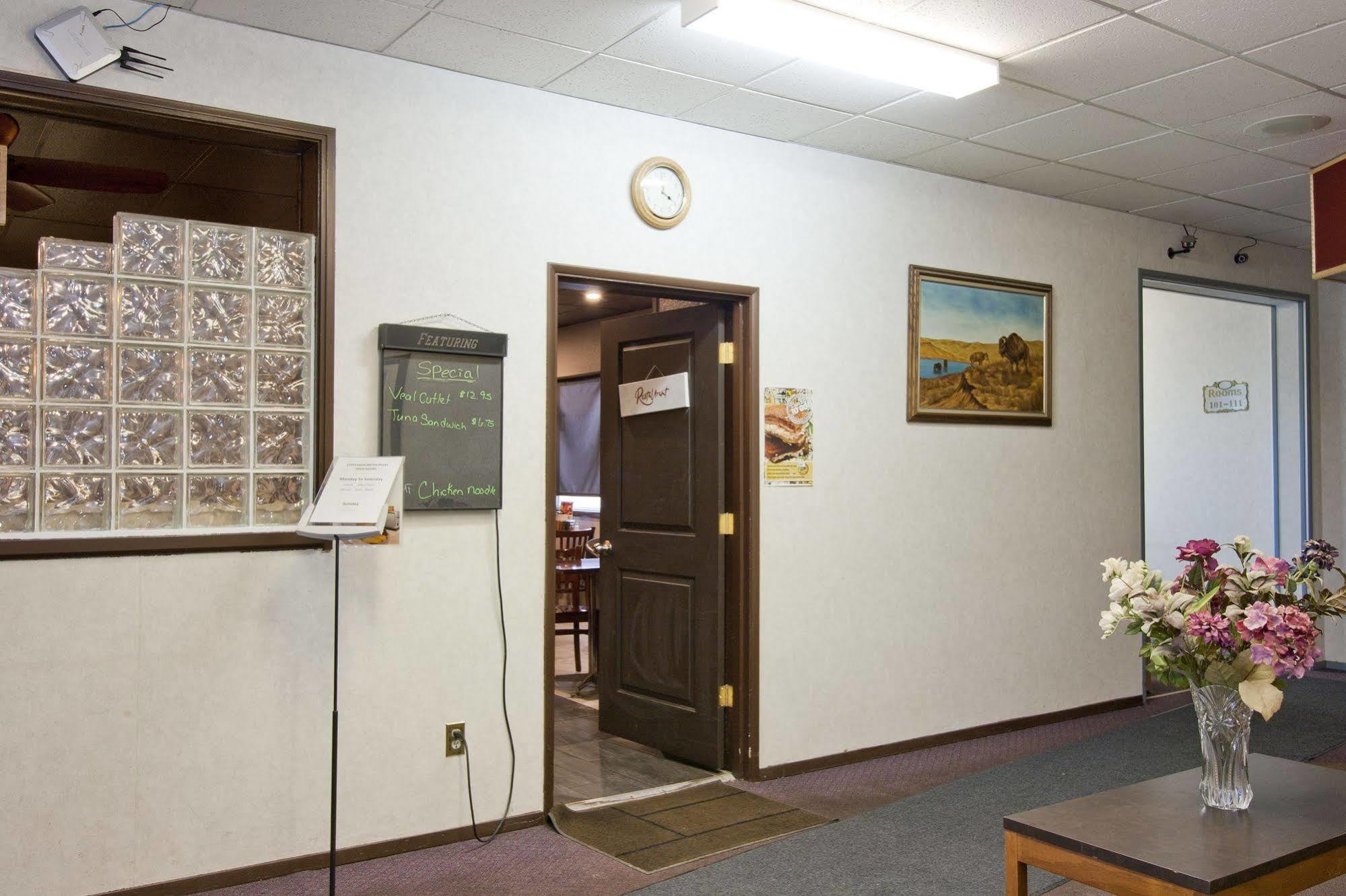 Springs Motor Inn Wainwright Zewnętrze zdjęcie